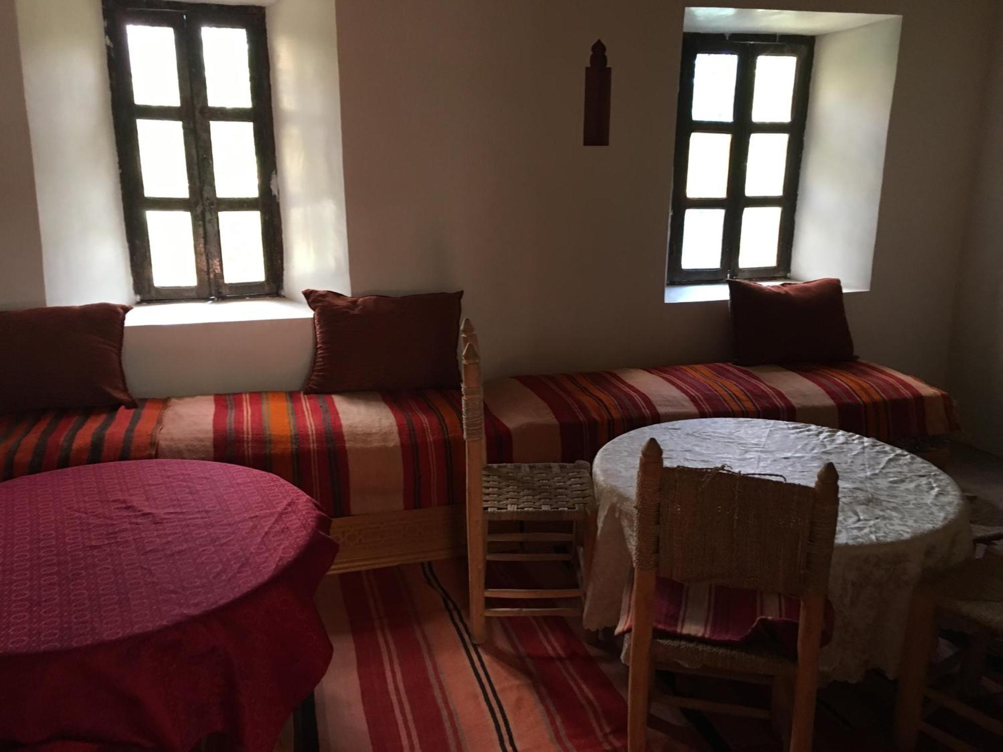Maison D'Hotes Dar Afra Ait Ziri Esterno foto